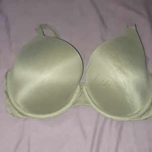 Victoria secret body by Victoria bra